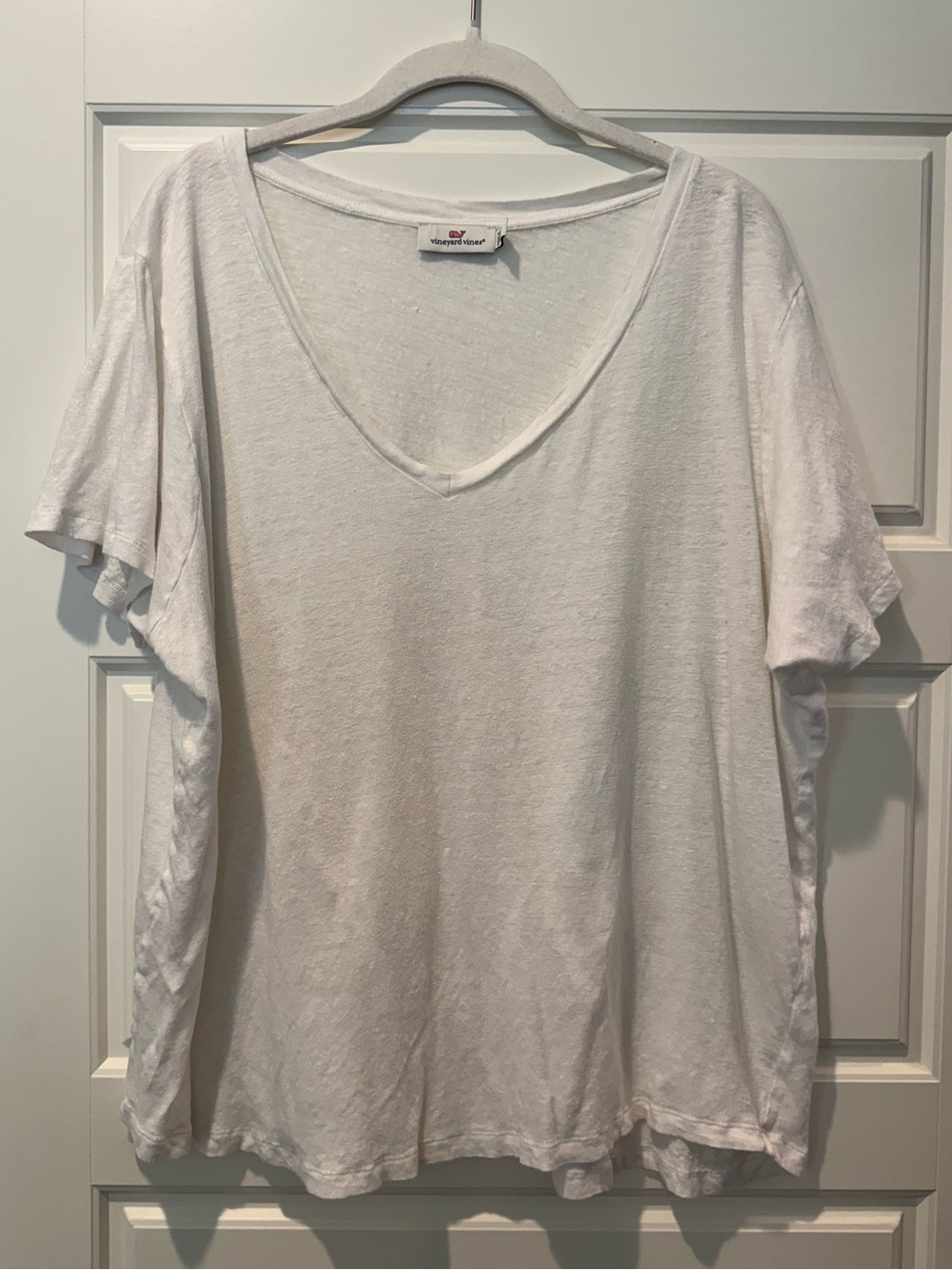 Vineyard Vines XXL White Linen V-Neck Shirt